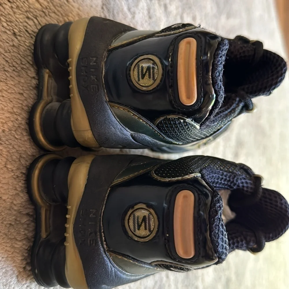 Nike Shox Youth Size 4Y Retro Y2K Black Gold Unisex Boy Running Shoes Sneakers - Picture 9 of 11